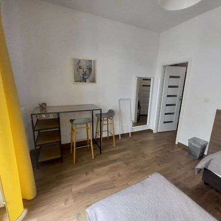 Geodezyjna'70 Cozy Rooms P1 Βαρσοβία Εξωτερικό φωτογραφία